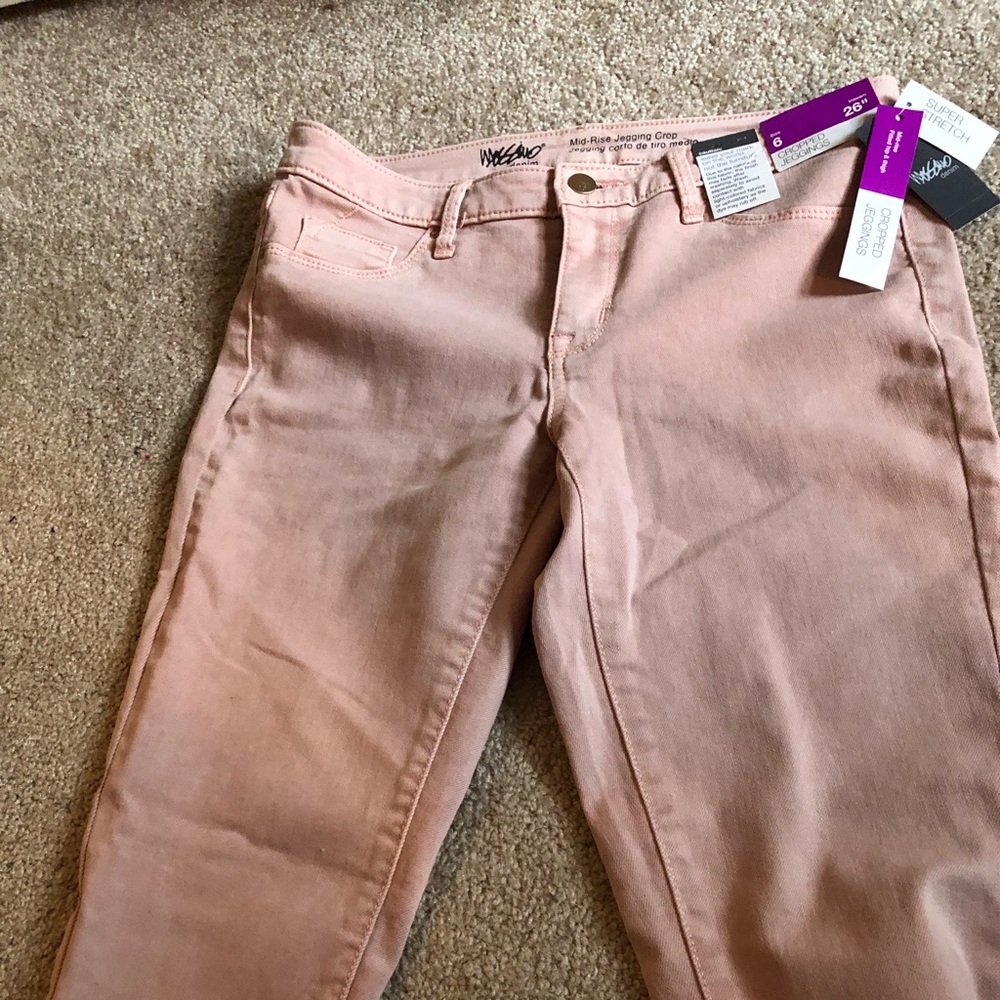 NWT millennial pink mossimo cropped jeggings